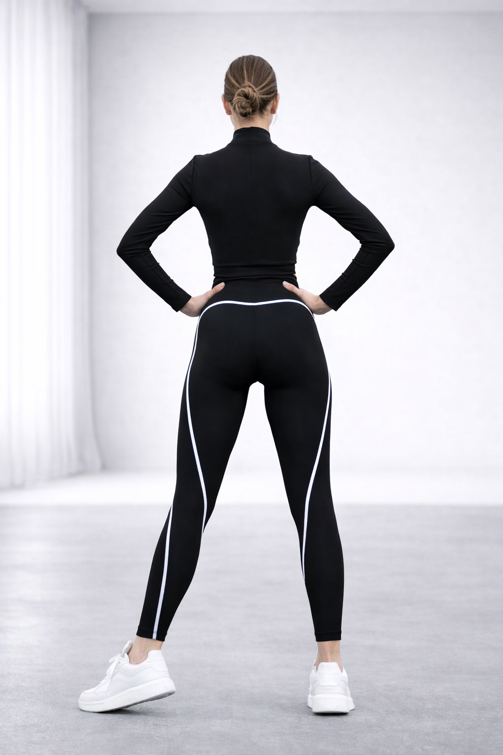 Femme Motion Edge Line Leggings  Black